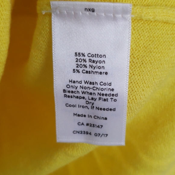 Talbots tassel bottom sweater - Picture 3 of 6